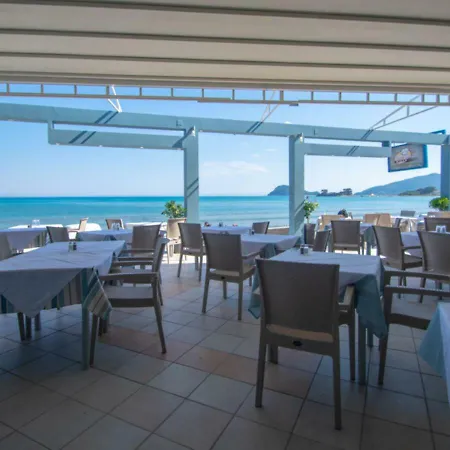 Aktypis Beachfront Daire